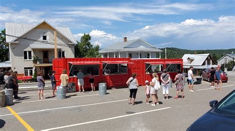 la cantine colombe st pierre.